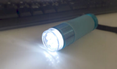 LEDライトが光らない？半導体には極性があるという盲点とは？！